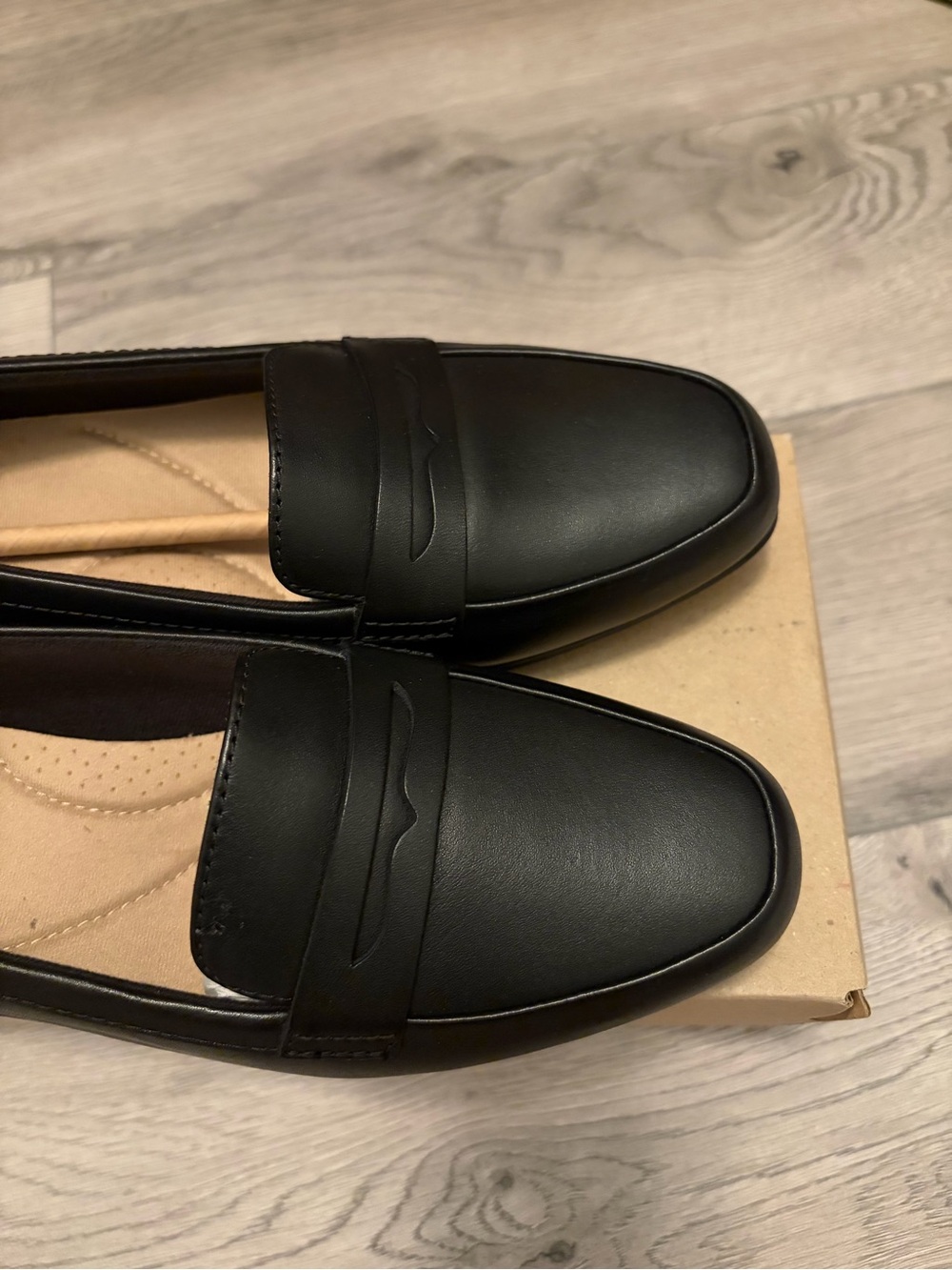 Clarks Black Leather Penny Loafers - Picture 7 of 8